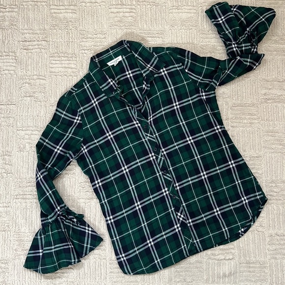 Button down plaid flannel top with bell flare tie sleeves, 100% cotton, Medium - Picture 10 of 16
